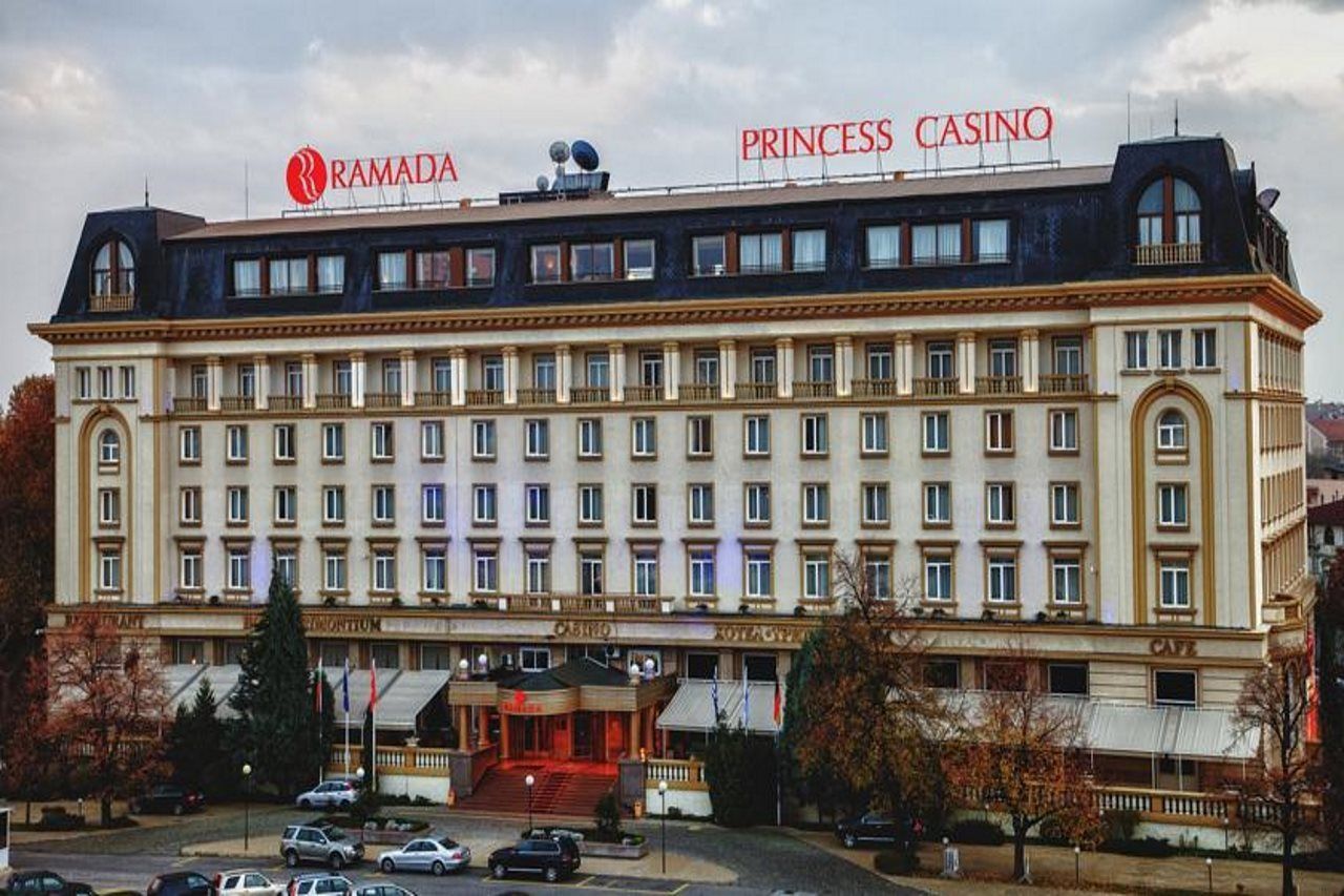 Hotel Ramada By Wyndham Plovdiv Trimontium Zewnętrze zdjęcie